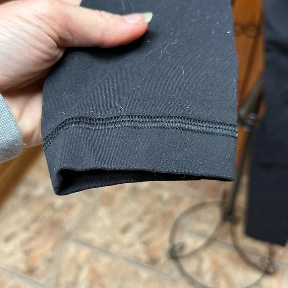 Lululemon Athletica Black Performance Leggings - Picture 2 of 6